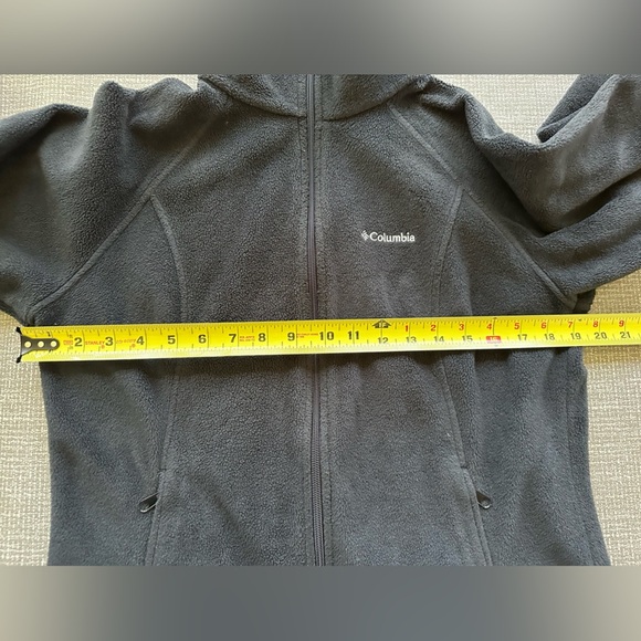 Columbia Women’s Black Fleece Jacket size Medium - Picture 9 of 12